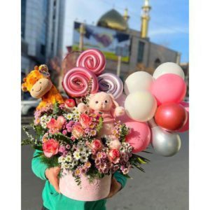 ارسال دسته گل برای جشن 6 ماهگی نوزاد دختر 4853