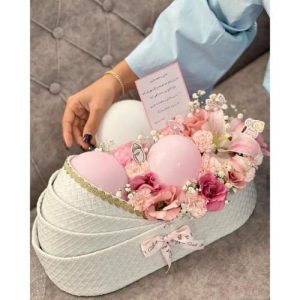ارسال دسته گل برای تولد کودک 1 ماهه پسر 4550