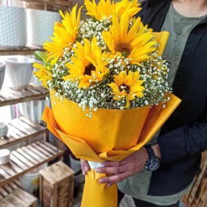 ارسال فوری گل برای کلینیک پوست تهران ولیعصر 8604